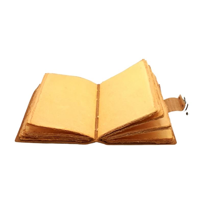 Distressed Leather Journal "Not All Those Who Wander Are Lost" 18 x 13cm