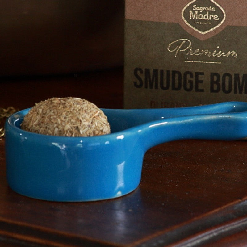 Ceramic incense burner with packet of smudge bombs