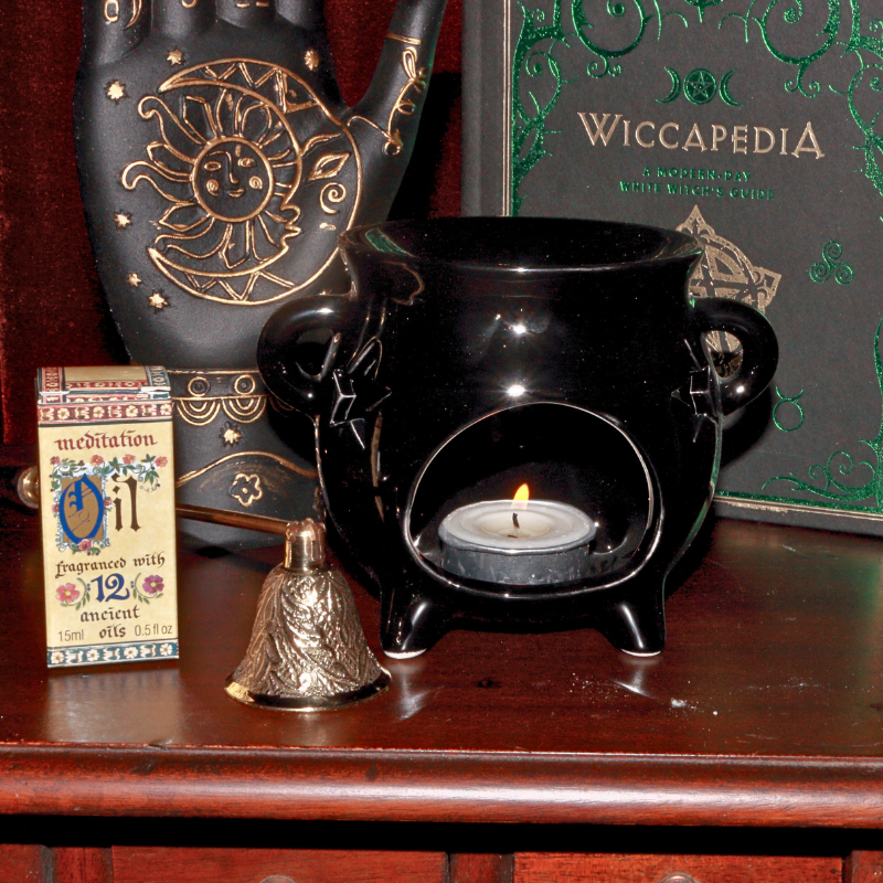 Witch Cauldron Tealight Oil Burner- Cute Witchy Oil Burner