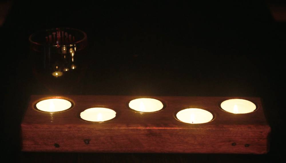 wooden 5 candle tealight candle holder